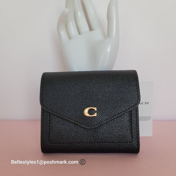 COACH Wyn Crossgrain Leather Small Leather Wallet- Black color 🎈89. ⭐ - Picture 6 of 16